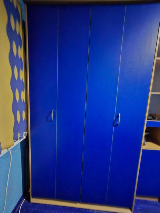 мебель б/у для жилой комнаты