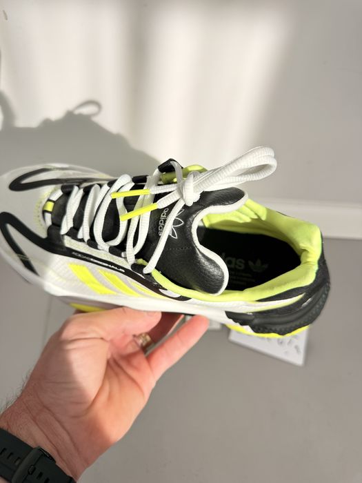 Adidas Ozweego Pure White Volt