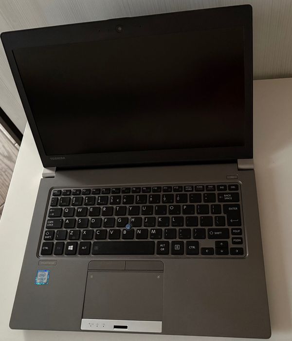 Бизнес клас Toshiba Portege z30 I7 256GB SSD 16GB RAM