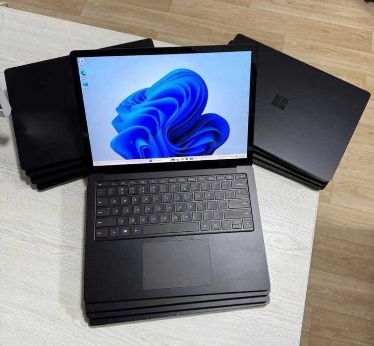 Microsoft Surface 4 BLACK 13.5 2K IPS Sensor I5-1145G7 16GB/512GB NVMe