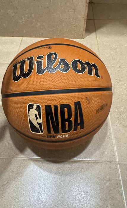 баскетболна топка WILSON NBA DRV