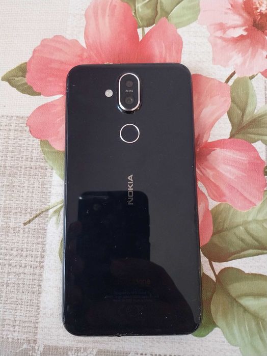 Телефон Нокия 8.1