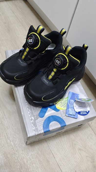 Новые кроссовки детские