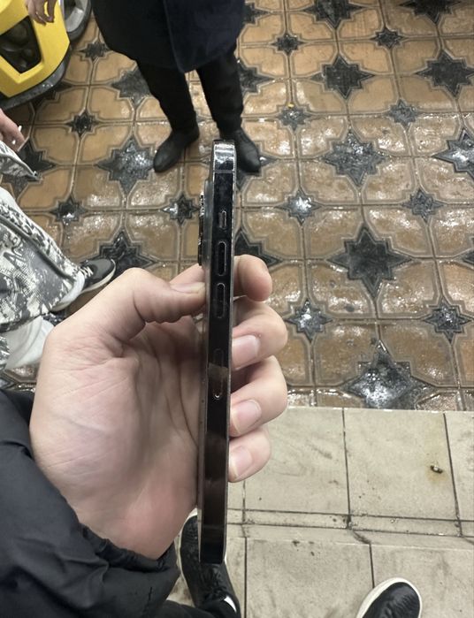 Айфон 13 про.