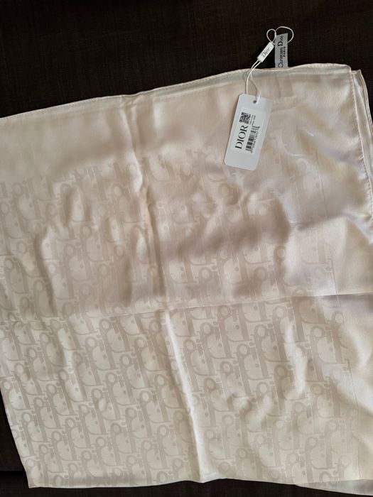 Dior-Чисто нов автентичен дамски копринен шал