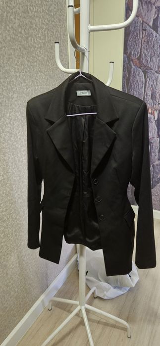 Пиджаки, костюмы