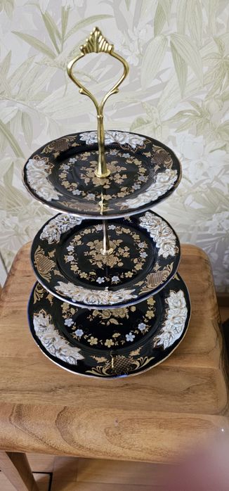 Чашечки с блюдцами. Абсолютно новые.Про-во СССР..Сервиз,чашки,чайники