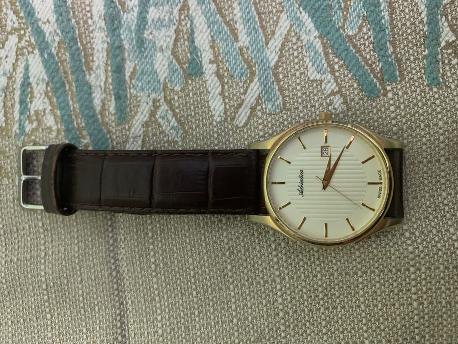 Adriatica кварцевые часы