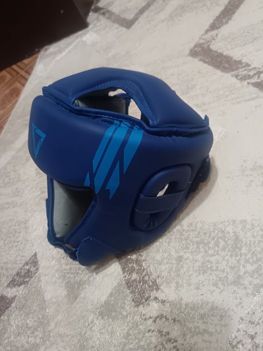 Боксёрский шлем сатылады