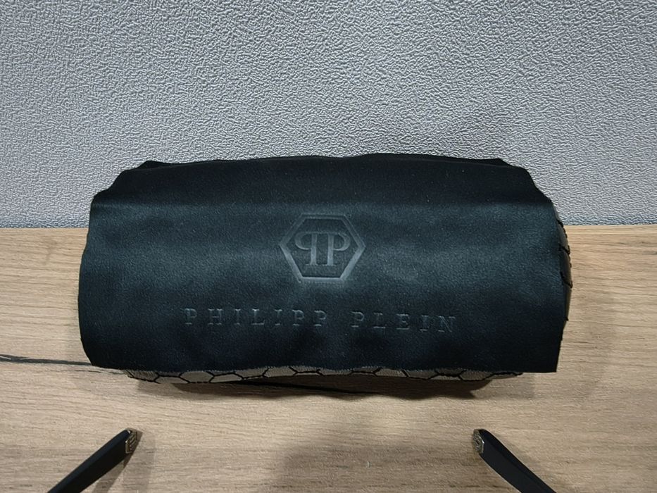 Очки солнцезащитные Philipp Plein