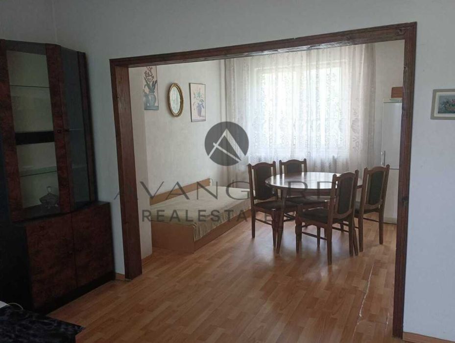 Продава се Тристаен апартамент в Пловдив, Тракия - 92 кв.м за 1577 €/кв.м - Снимка #1