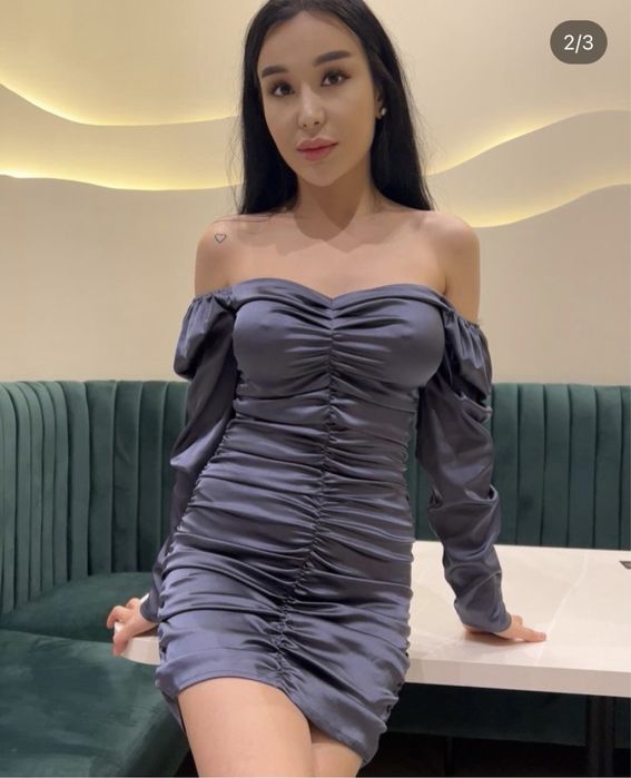 Продам новые платья