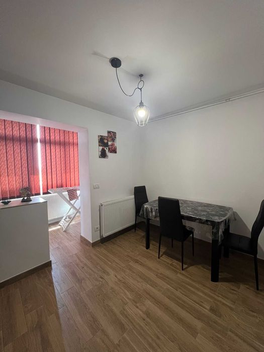 Apartament 3 camere decomandat - Turceni