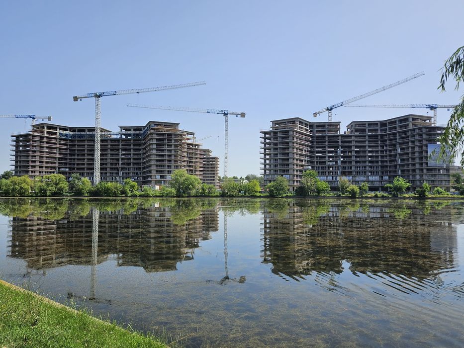Apartament 2 camere, complex nou zona nord est, vedere lac si parc