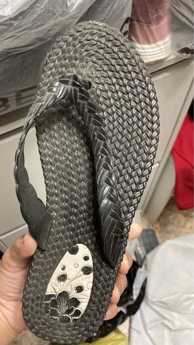 Отдам сланцы 36р в Отличном состоянии