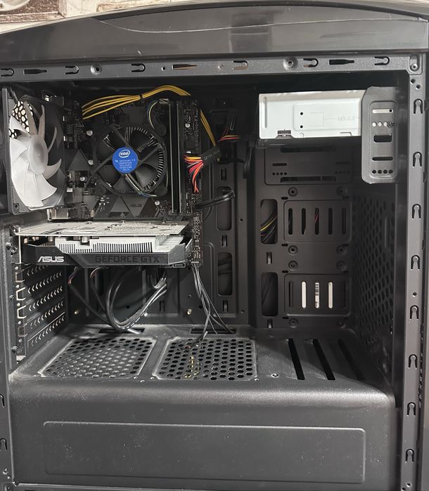 Unitate PC Gaming | i5-9400F, GTX 1650, 16GB RAM, 222 GB SSD |