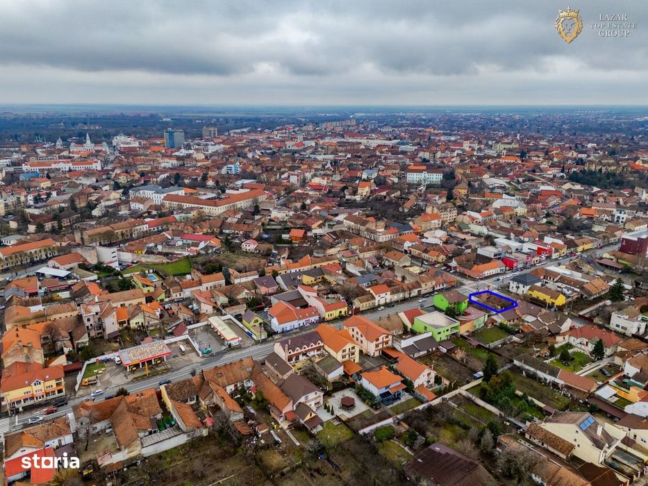 Teren- 2 fornturi stradale de vanzare pe Andrei Saguna
