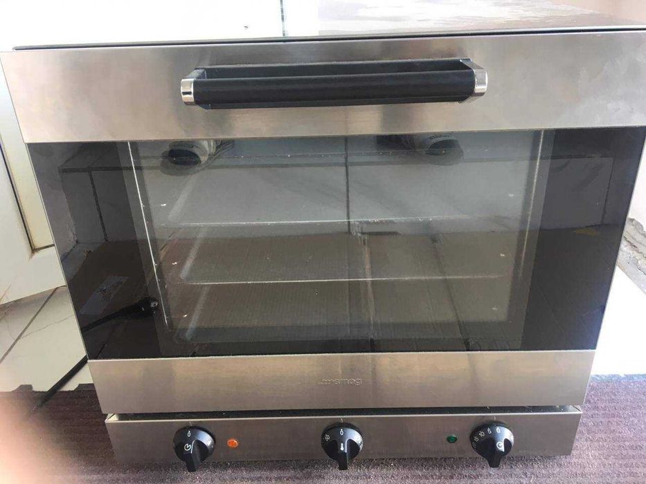 Профессиональная печь Smeg, Италия