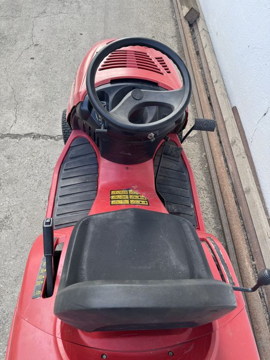 Tractoras de tuns iarba Motec