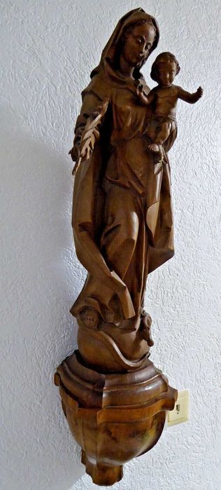 Sculptura veche in Lemn Maria si Pruncul
