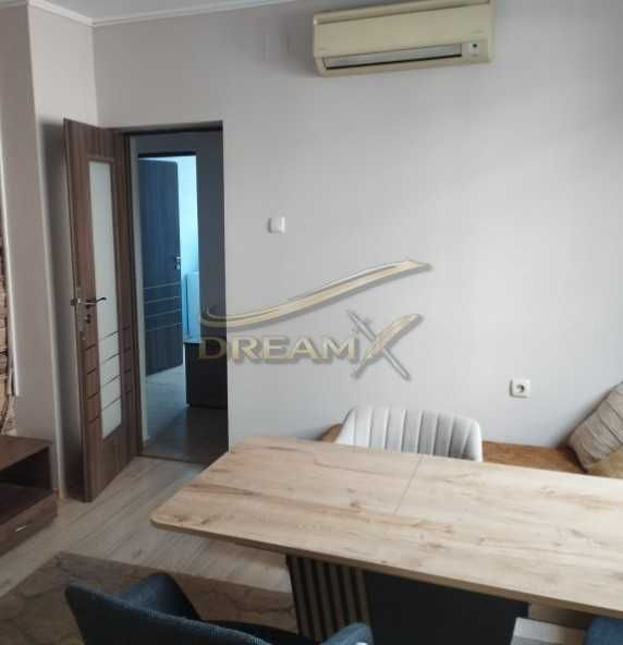 Дава се под наем етаж от къща в Смирненски!  71866557