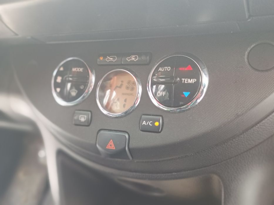 Nissan NOTE 1,4 benzina