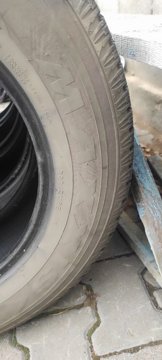 Резина шипы MAXXIS Срочно