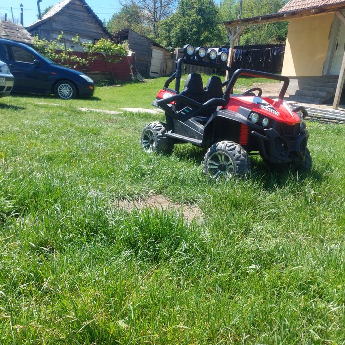 Jip electric pentru copii