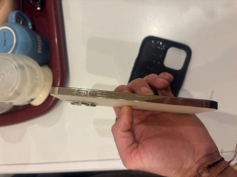 Vand-Schimb iphone 12 pro max