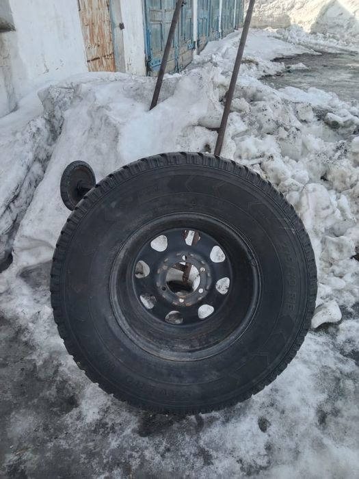 Диск с колесом от Ниссан патруль и корзина на 421 двигатель