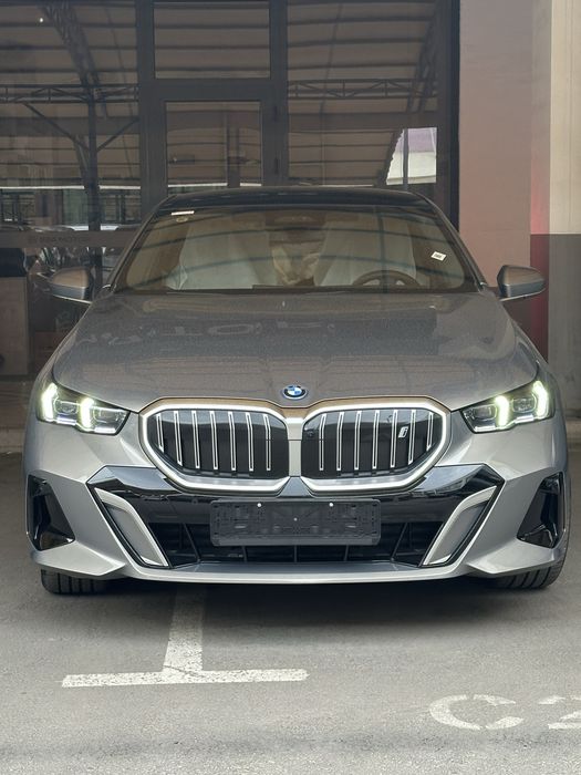 BMW i5 35L eDrive 2024 с пробегом в наличии