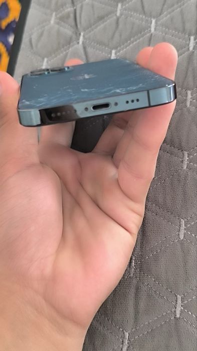 IPhone 12 про…..