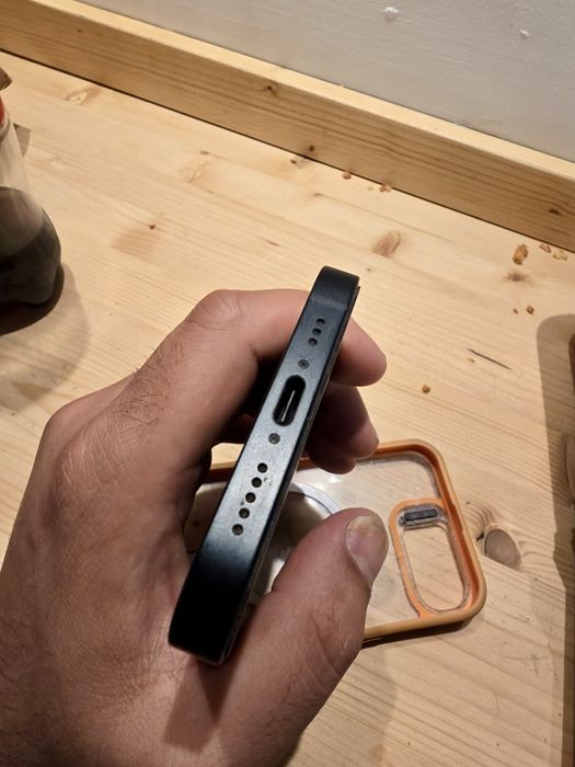 IPHONE 16e