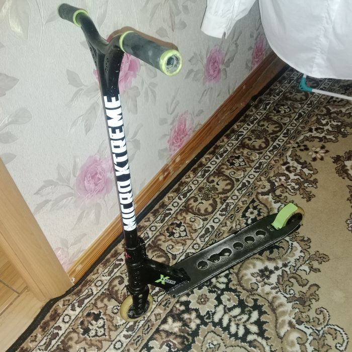 Продам самокат трюковый