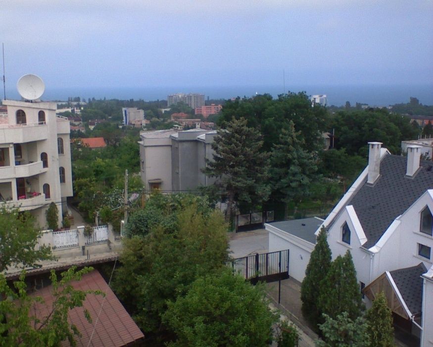 Продава се Хотел в к.к. Св.Св. Константин и Елена - 1000 кв.м за 1350 €/кв.м - Снимка #4