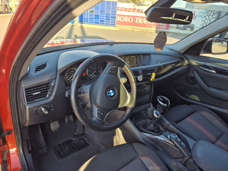 Vând BMW model x1 X-drive