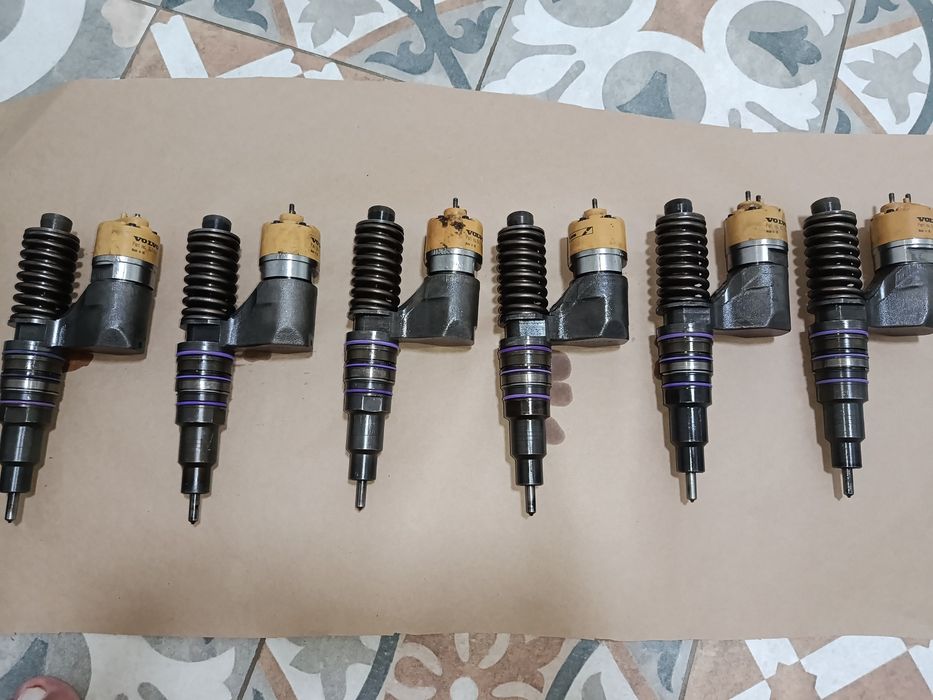 Форсунки на Вольво FH12 D12A