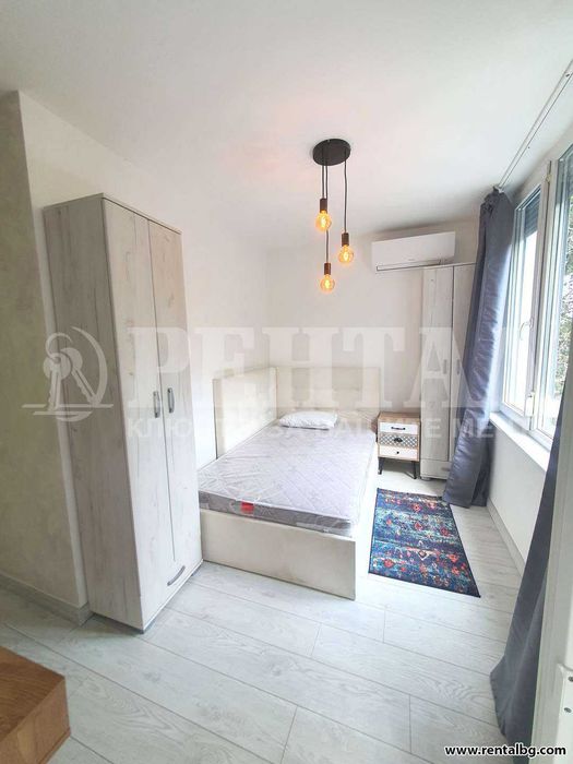 Дава се под наем Тристаен апартамент в Пловдив, Център - 75 кв.м за 484.5 € - Снимка #16