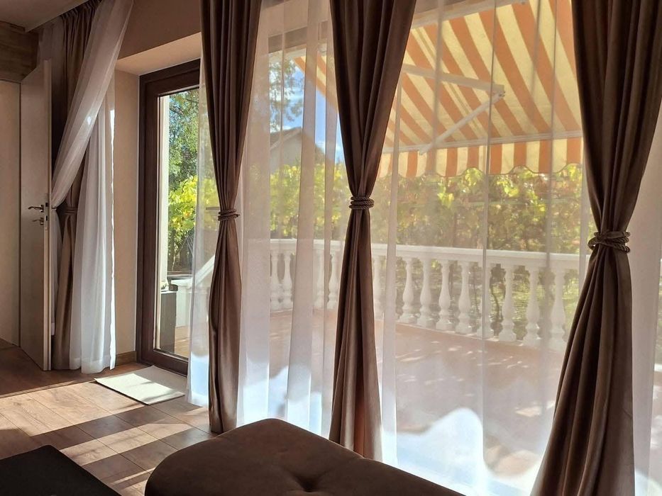 Дава се под наем Етаж от къща в Божурище - 60 кв.м за 749 € - Снимка #2