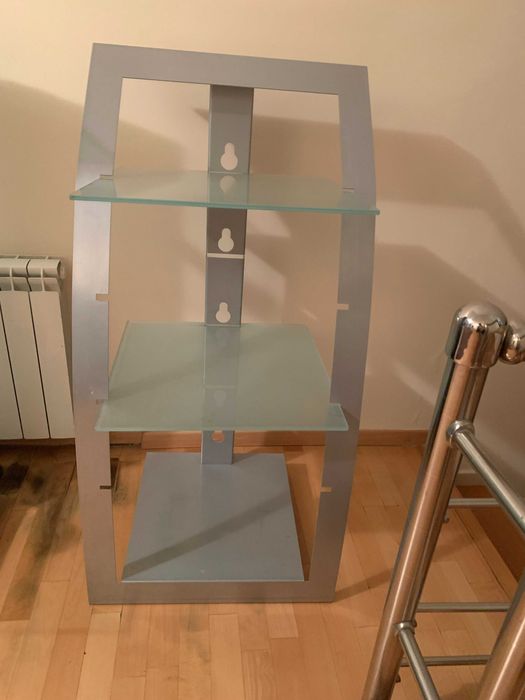Дизайнерские Стеклянные Стилажи