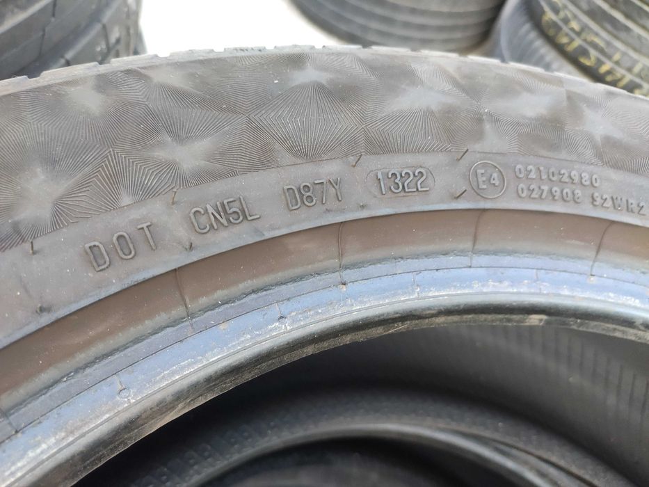 4бр Летни гуми 225 55 18 - Continental