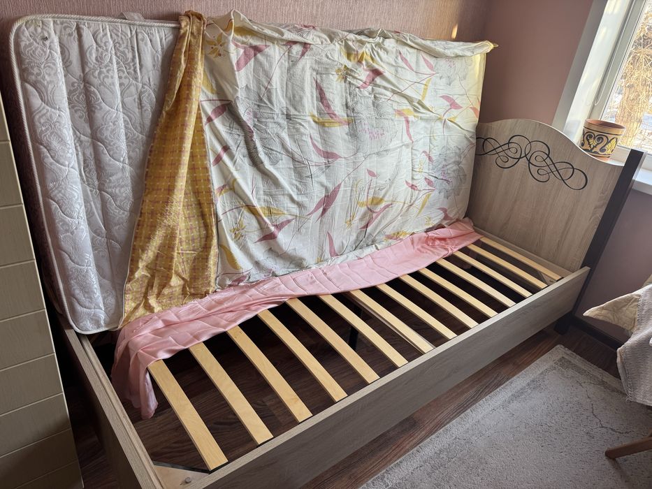 Кровать односпальняя