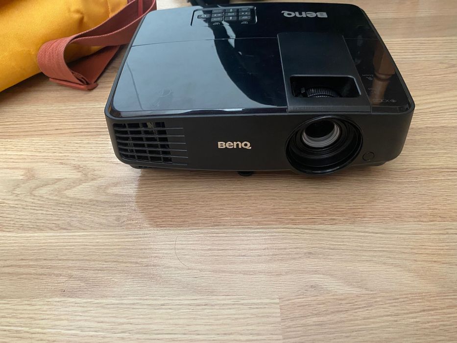 Videoproiector BenQ MS506 +  telecomanda