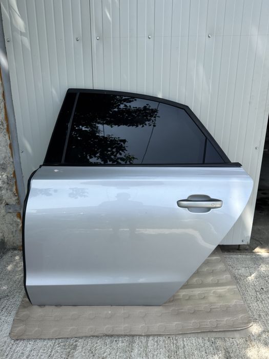 Usa stânga spate Audi A8 4H 2010-2017, Impecabila