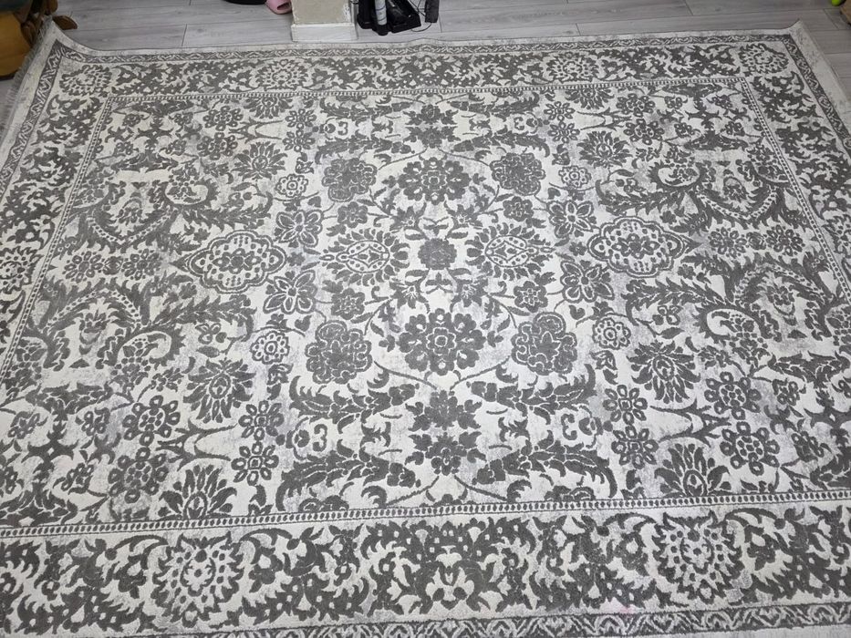 Ковер в отличном состоянии