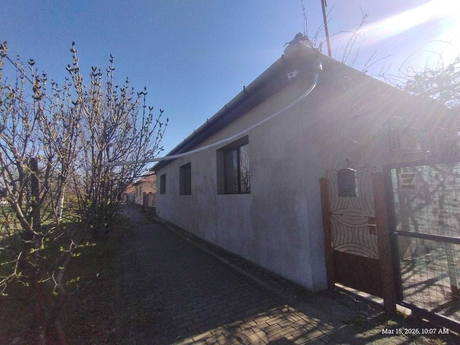 Casă 4 camere, 180 mp, teren 1440 mp, DN69, 2 tipuri încălzire pe gaz și lemne