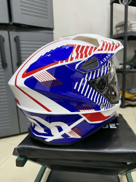 Мото каска, Airoh, Commander, Гланцово покритие, Бяло/Синьо, Размер L