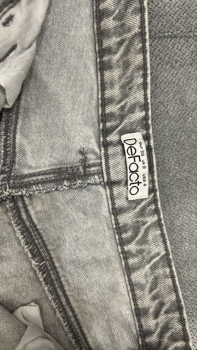 Джинсы подростковые с карманами