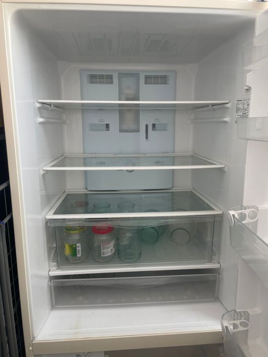 Продам холодильник Panasonic