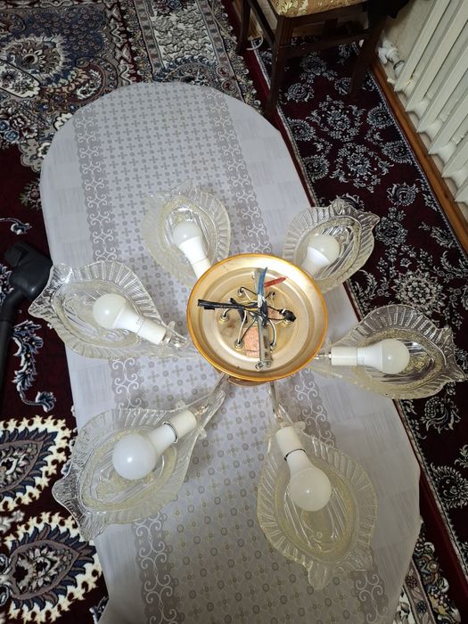 Люстра для гостилный